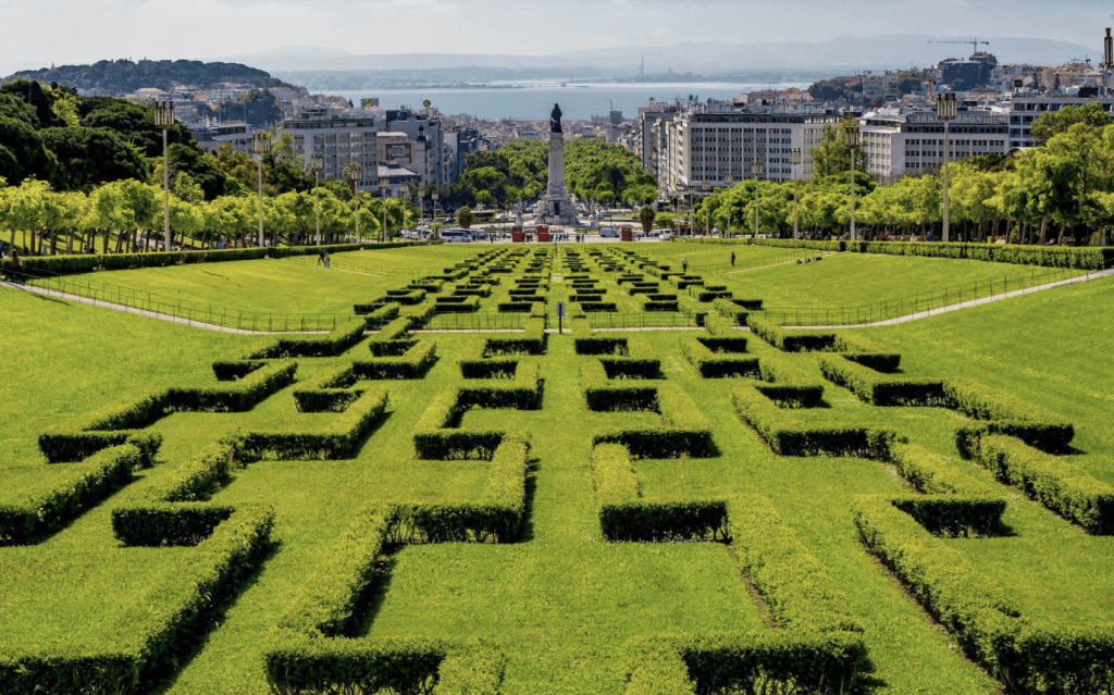 Parque Edouard VII , parc à lisbonne, incontournable à lisbonne à ne pas manquer