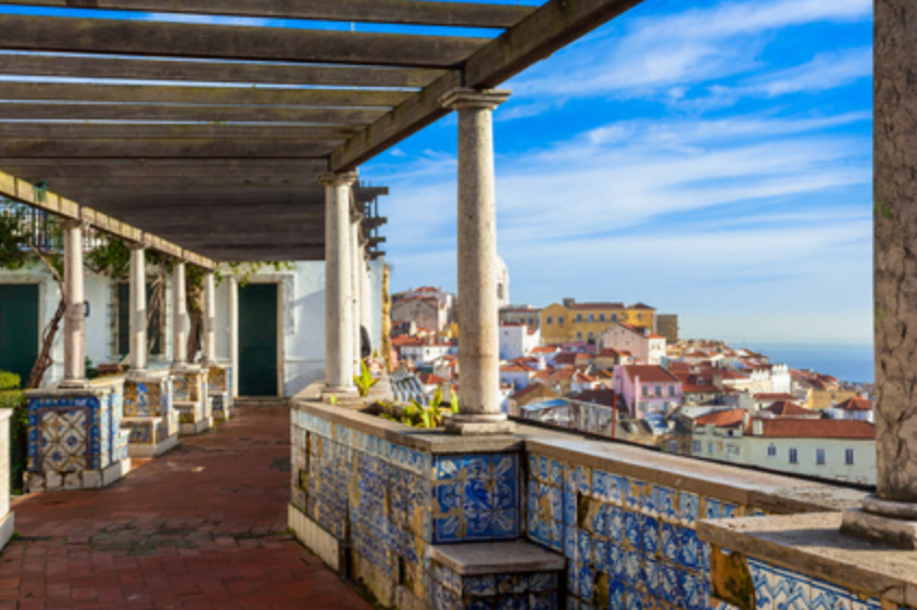 Mirador de santa luzia , incontournable à Lisbonne