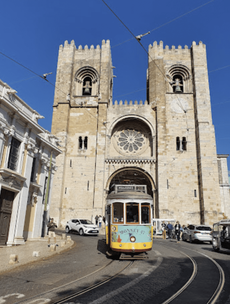 cathédrale sé de lisbonne, sé de lisboa, église lisbonne