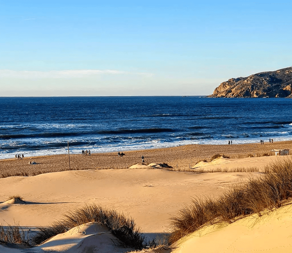 Praia do Guincho à Cascais, magnifique plage à Lisbonne, plage idéal pour les surfeurs